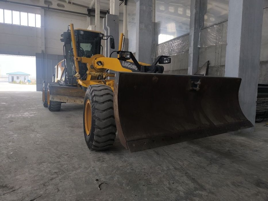 Автогрейдер 4215D