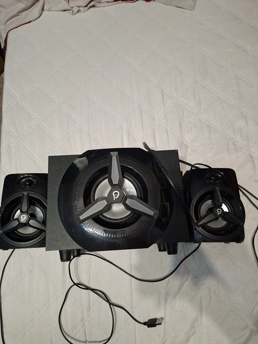 Boxe pc rgb aproape noi