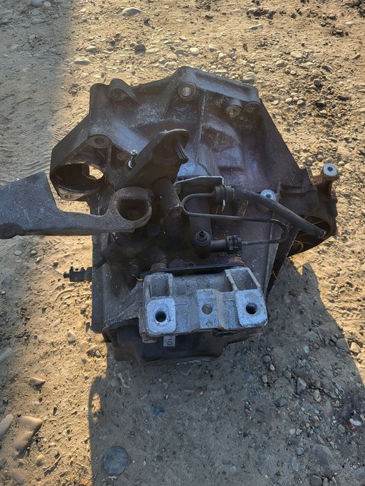 Cutie Viteze Manuala 5 Trepte Cod JHU