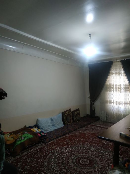 Uy sotiladi 5 xona 4.9 sotiq olmazor tuman