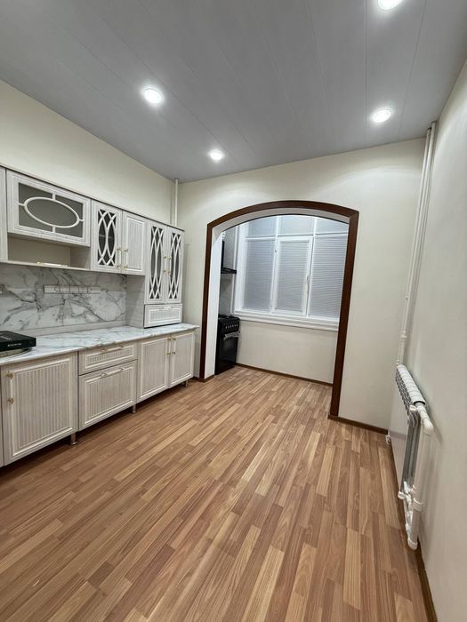 Юнусабад-8 ТЦ Gallery, На продаже 2-х комнатная 2/4/9