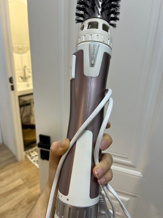 Продам фен ROWENTA