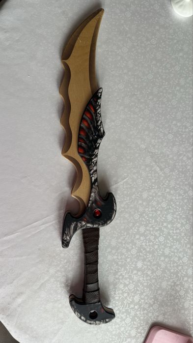 Декоративный меч / кинжал