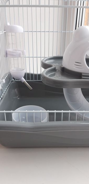 Продам клетку для питомцев