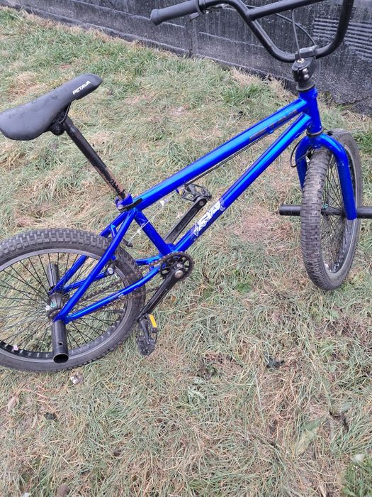 Продам BMX в хорошем состоянии.