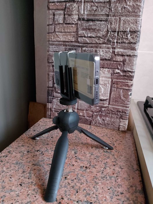 Подставка под телефон