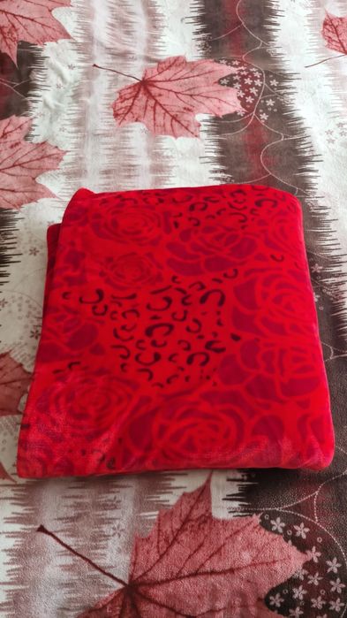 Продам покрывало -плед новый