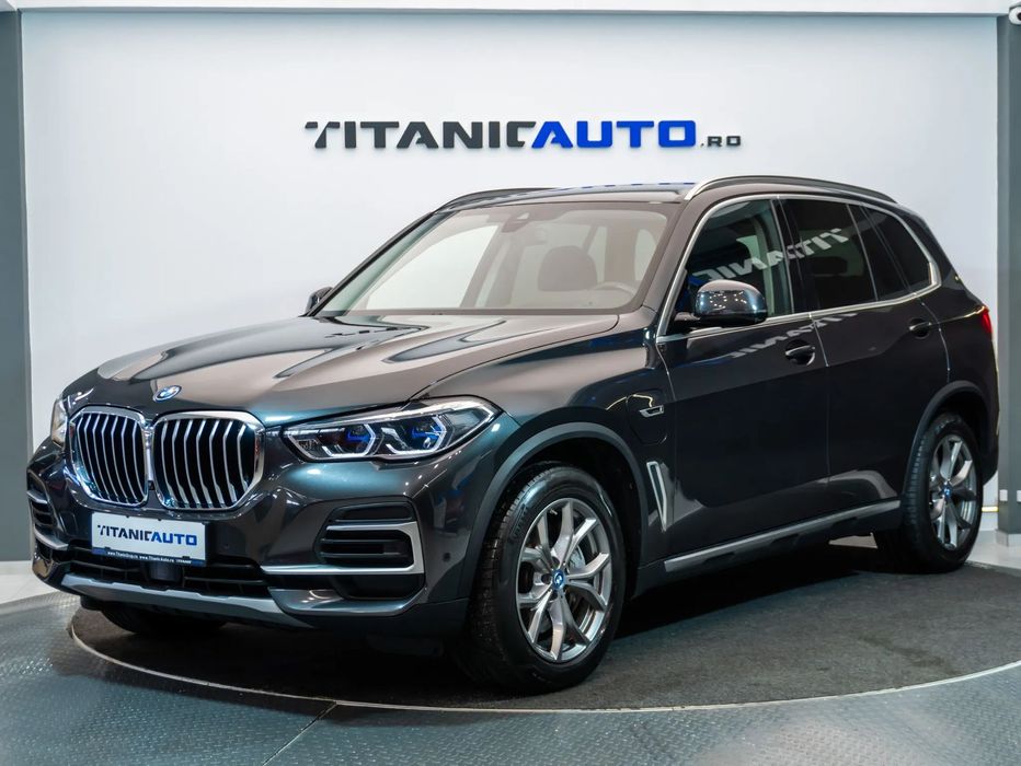 BMW X5 BMW X5 xDrive45e • 2022 • Plug-In Hybrid • 394 CP • xDrive •