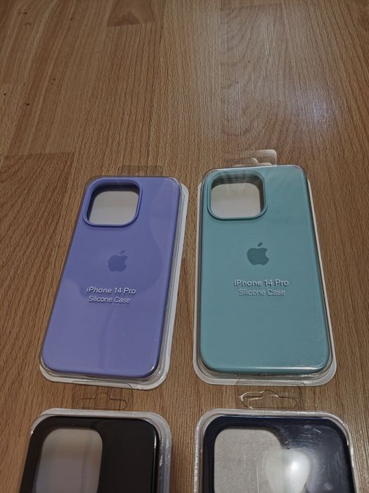 Husa iPhone 14 / 14 Pro Silicone Case Noua
