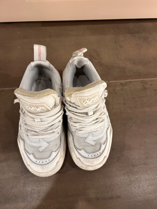 Papuci off white odsy marimea 39 lucaryi mai mici