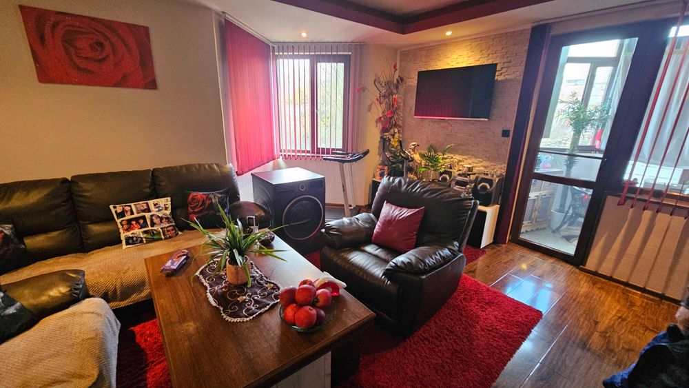 Продава се Тристаен апартамент в Разград, Варош - 76 кв.м за 2349 €/кв.м - Снимка #1