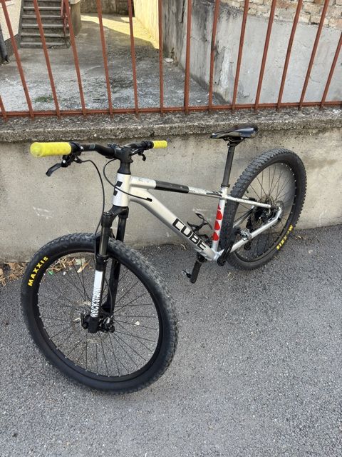 Продавам Cube Attention SLX 27.5 цола, S-размер