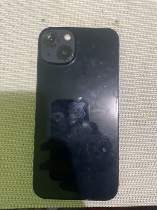 IPhone 13 на части