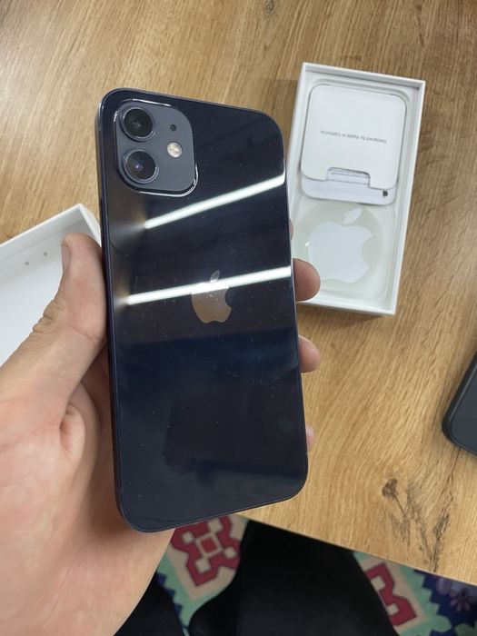 iPhone 12      с гарантией