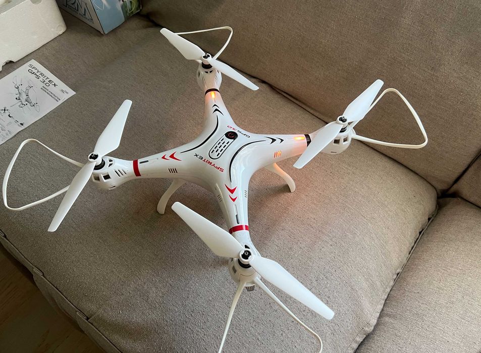 Drona T2M Spyritex GPS 3.0 FPV cu cameră HD și telecomandă completă