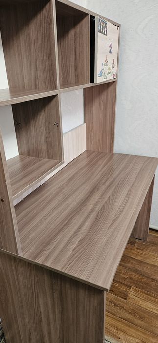 Стол, парта для школьника, работы
