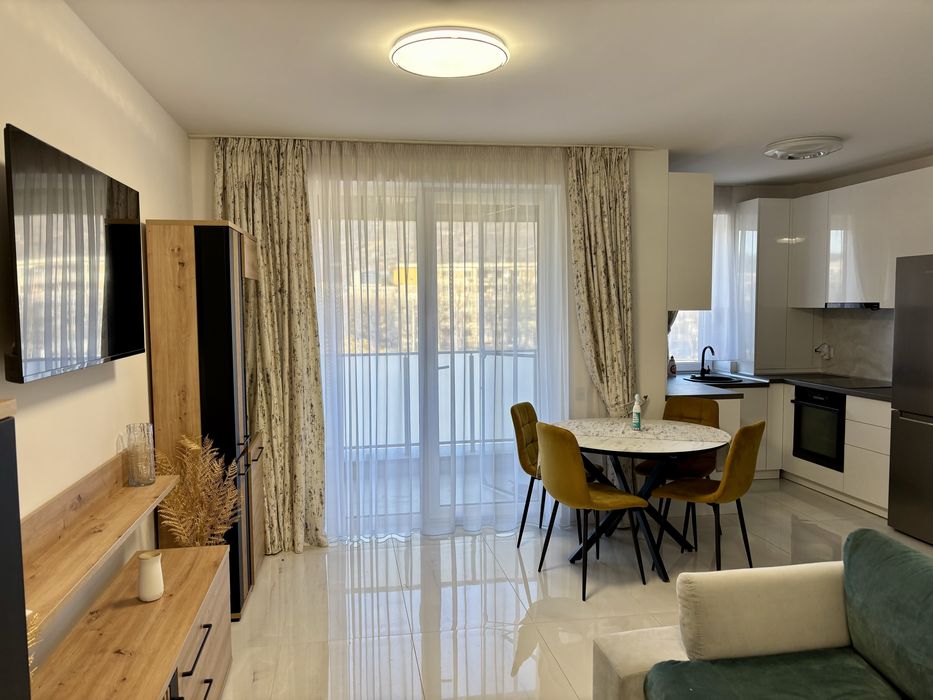 Apartament 3 camere , George Cosbuc