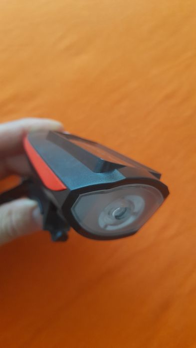 Lanterna cu încărcare solara (NOU)