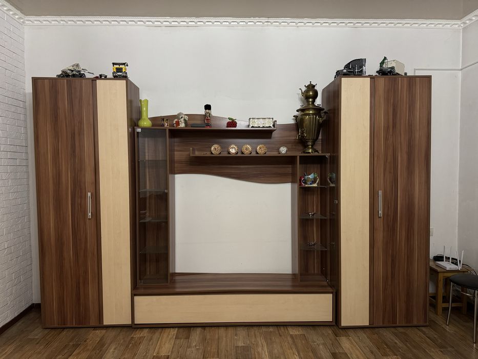 Стенка в гостинную