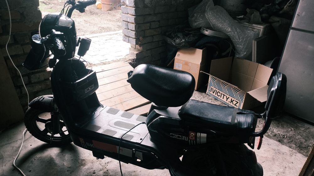 Продам скутер sc8