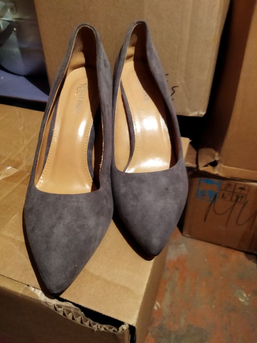 Продам новые туфли