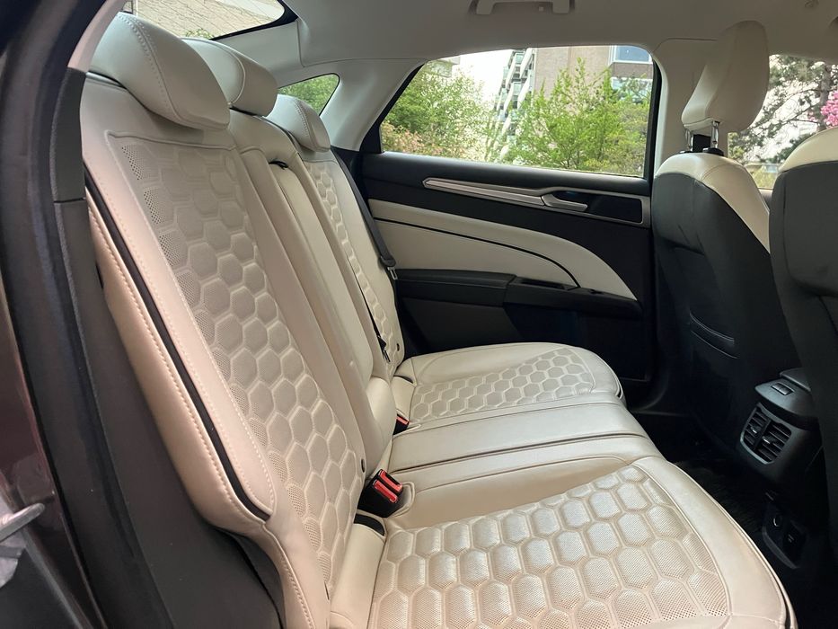 Продавам Ford Mondeo Vignale