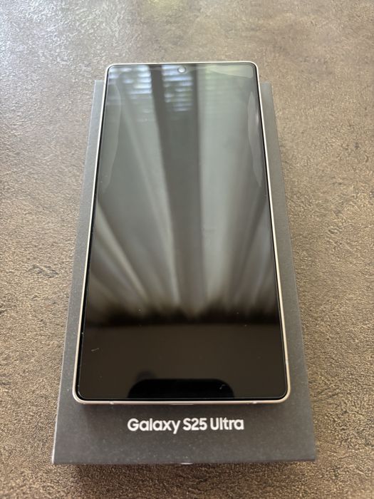 Samsung s25 Ultra 512gb Titanium black