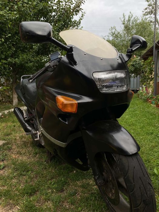 Kawasaki zzr 600