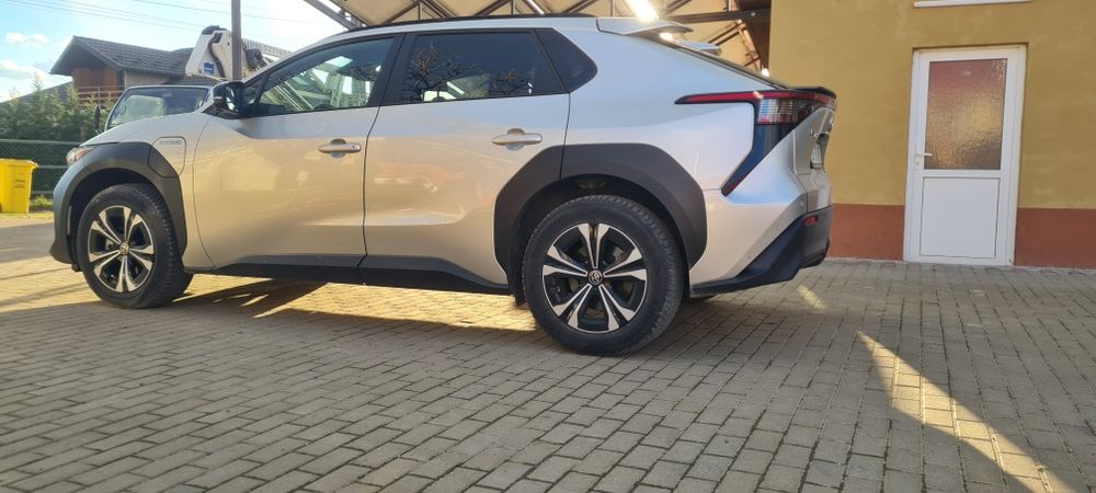 Toyota bz4x electrica