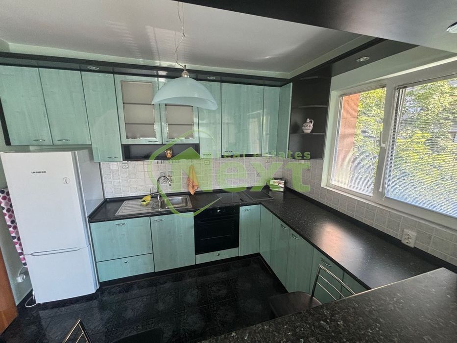 Дава се под наем Тристаен апартамент в София, Стрелбище - 110 кв.м за 850 € - Снимка #3