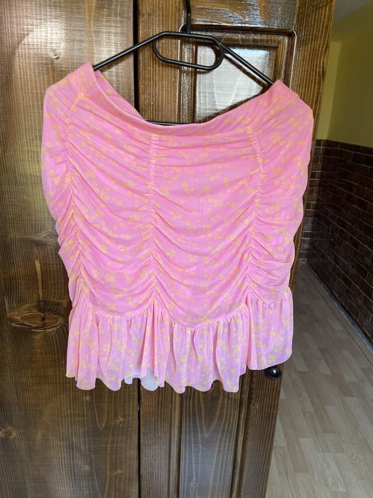 Compleu ,fusta si bustiera ,marimea M /L