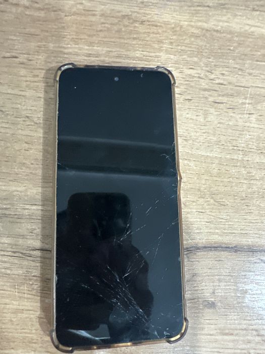 Redmi 12 б/у сломан