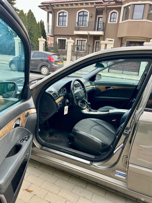 Супер запазен Мерцедес W211 - 2007 г.