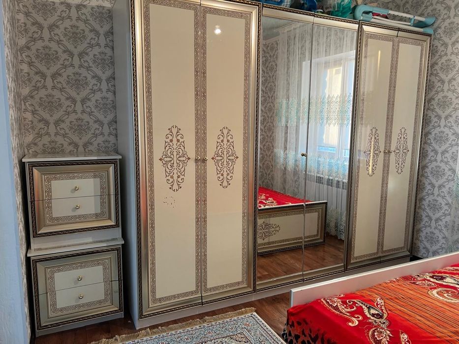 Спальный гарнитур