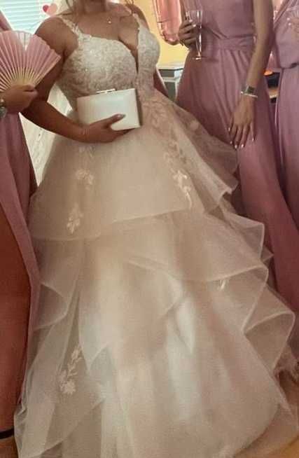 Булчинска рокля.