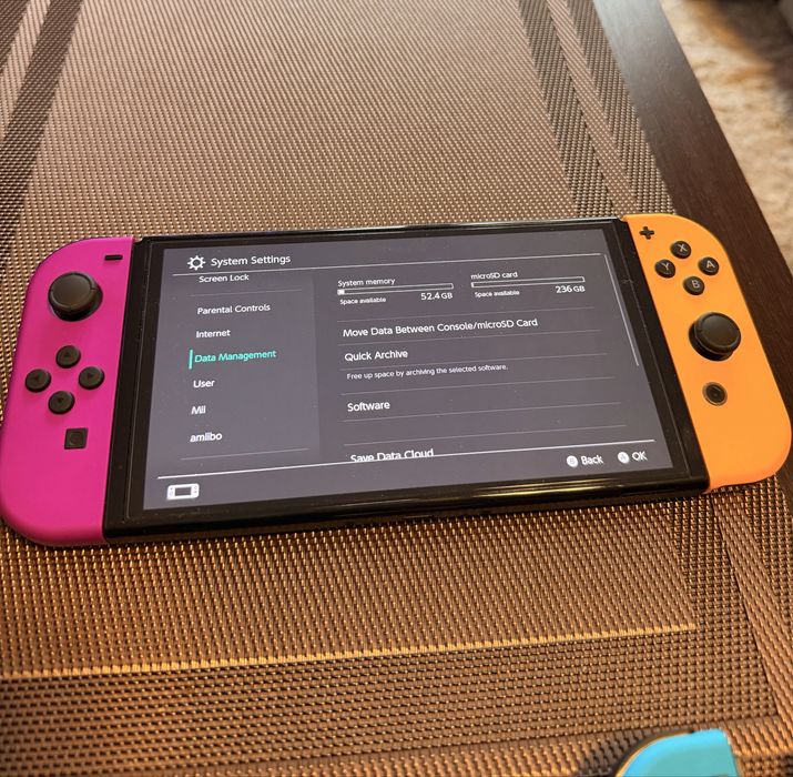 Nintendo Switch OLED Neon Blue/Red