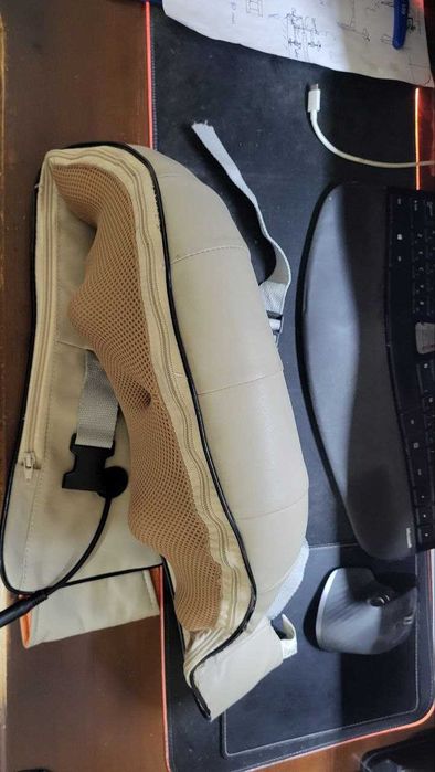 Массажер для шеи плеч и спины Gezatone AMG 395