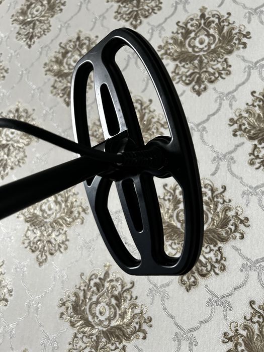 Металоискатель Quest x10 pro