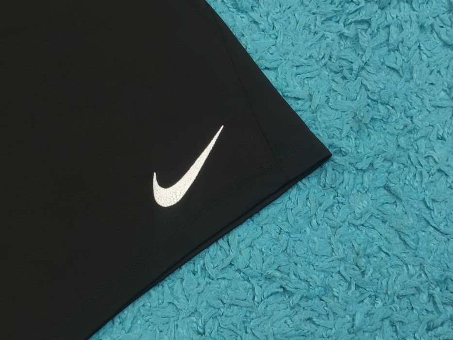 Pantaloni scurti Nike - Tehnologie Dri Fit