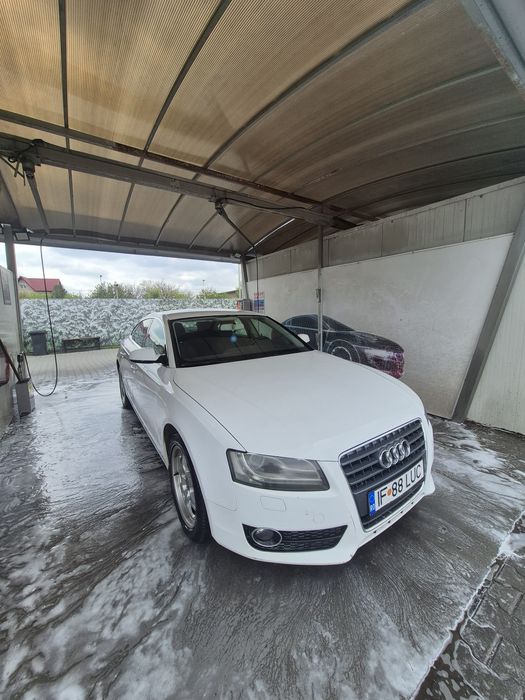 Vand Audi A5 2011
