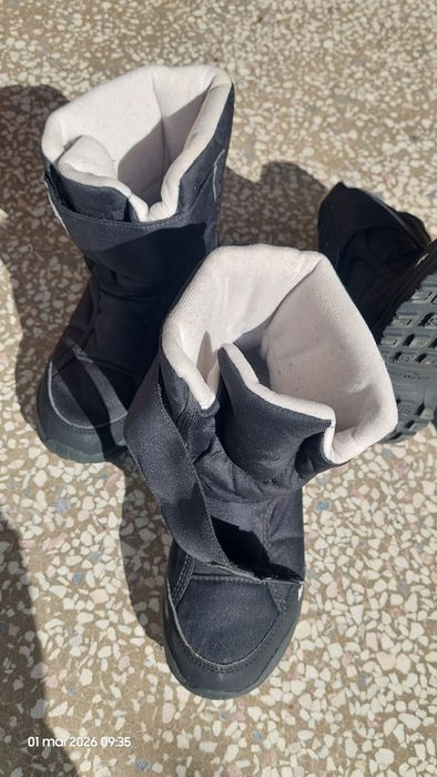 Ghete iarnă impermeabile, cu arici