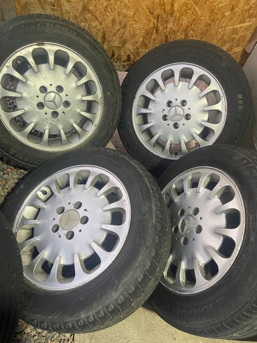 В продаже оригинальные диски R16