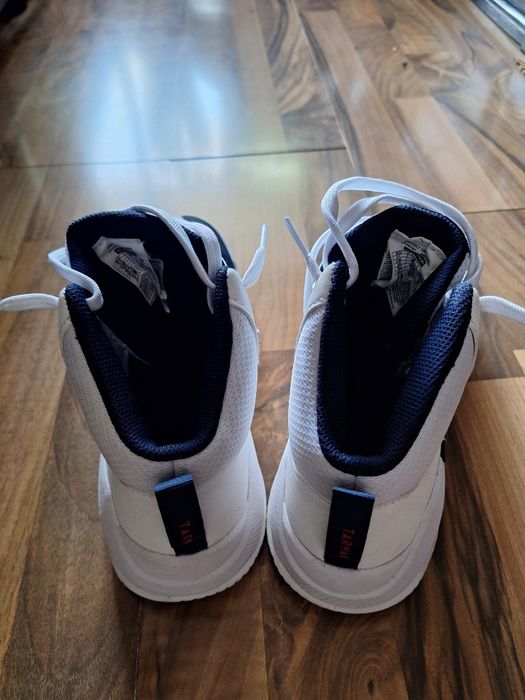 Спортни обувки  41