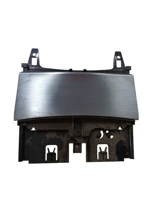 Scrumiera (Fata) Mercedes-Benz C-Class W204 2007 - 2014