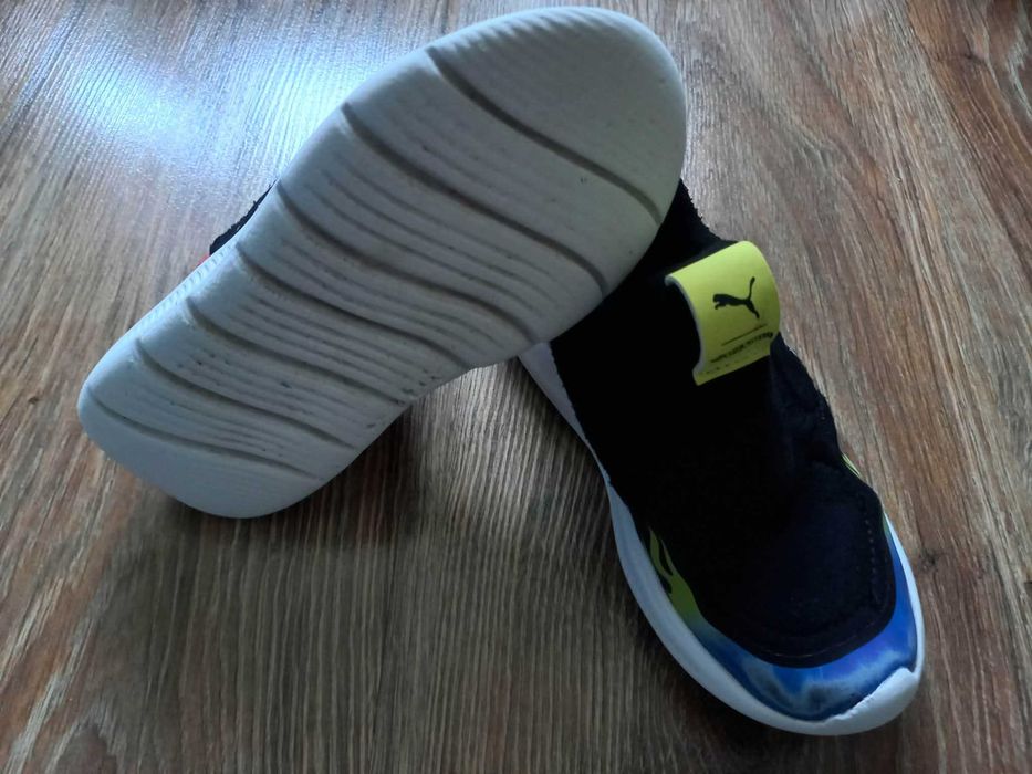 Детски маратонки за момче Puma размер 27.5 цена 10 евро