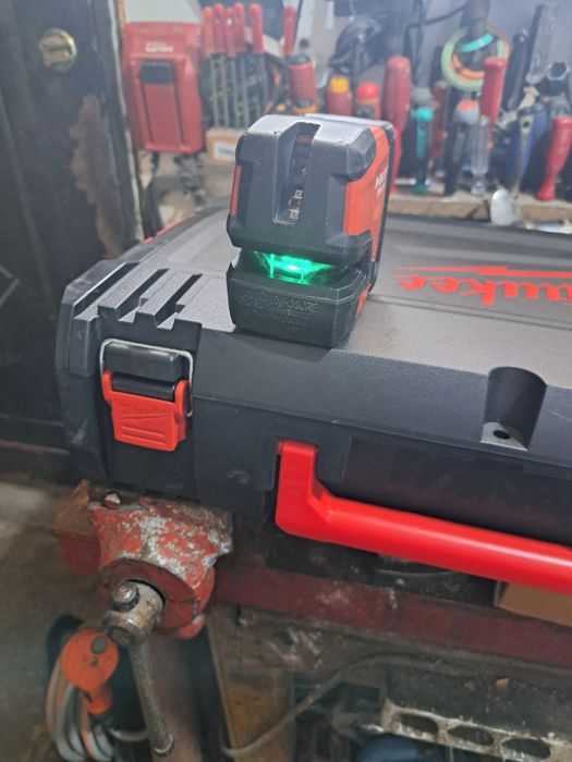 Vand laser  Hilti PM-2L