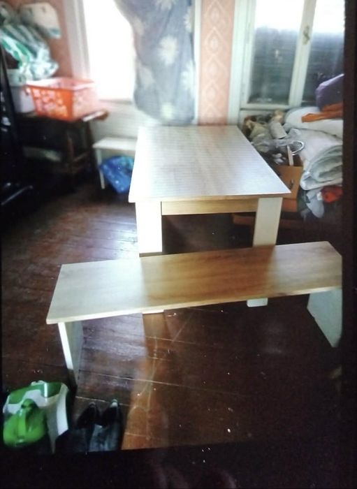 Masă cu tot cu bancă!