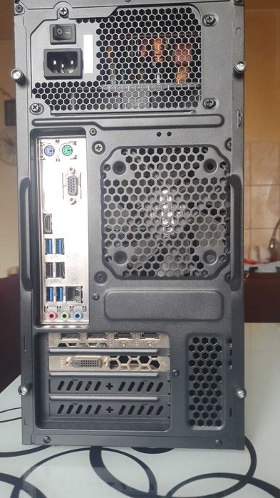 PC Gaming Ryzen 5 1600, GTX 1060 3GB, 16GB RAM + Căști bonus