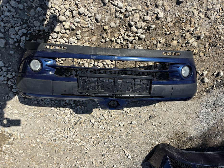 Предна броня с халогени за Рено Клио 2 2001- 2006