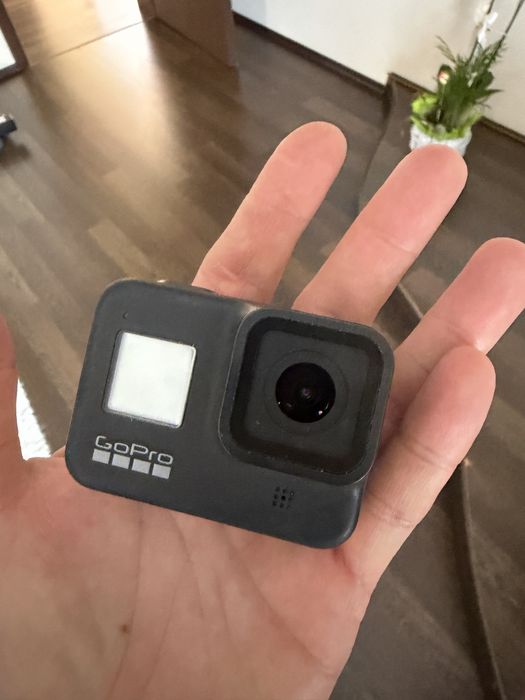 GoPro Hero8 black+5 baterii si card de 32GB
